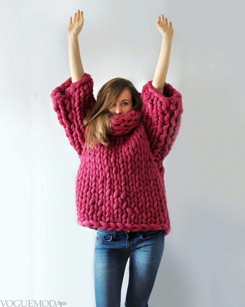 модный свитер разноцветный