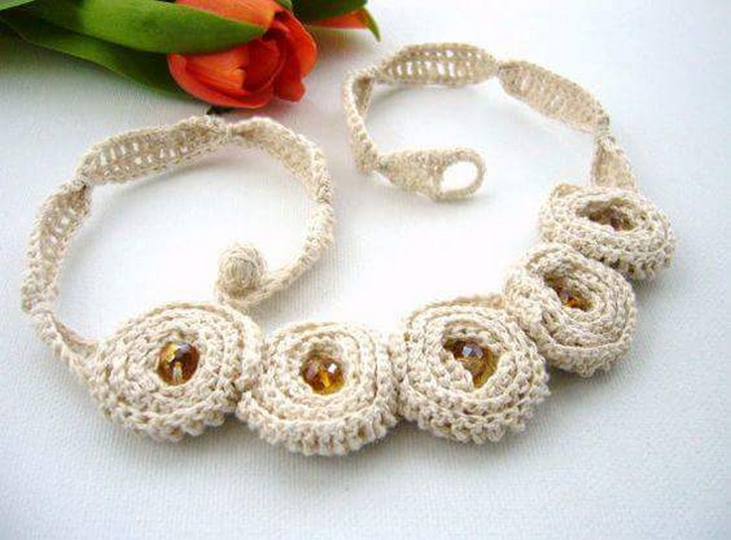 crochet necklace 18