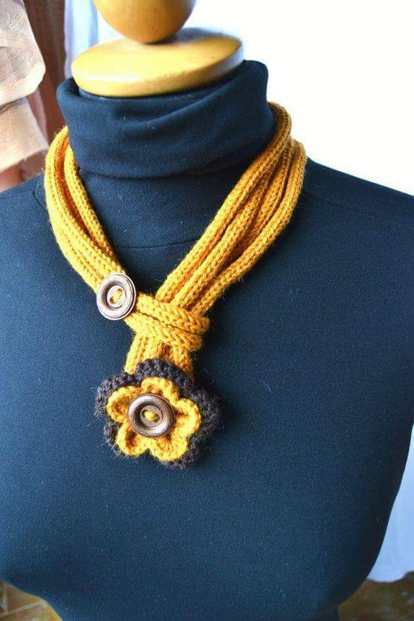 crochet necklace 32