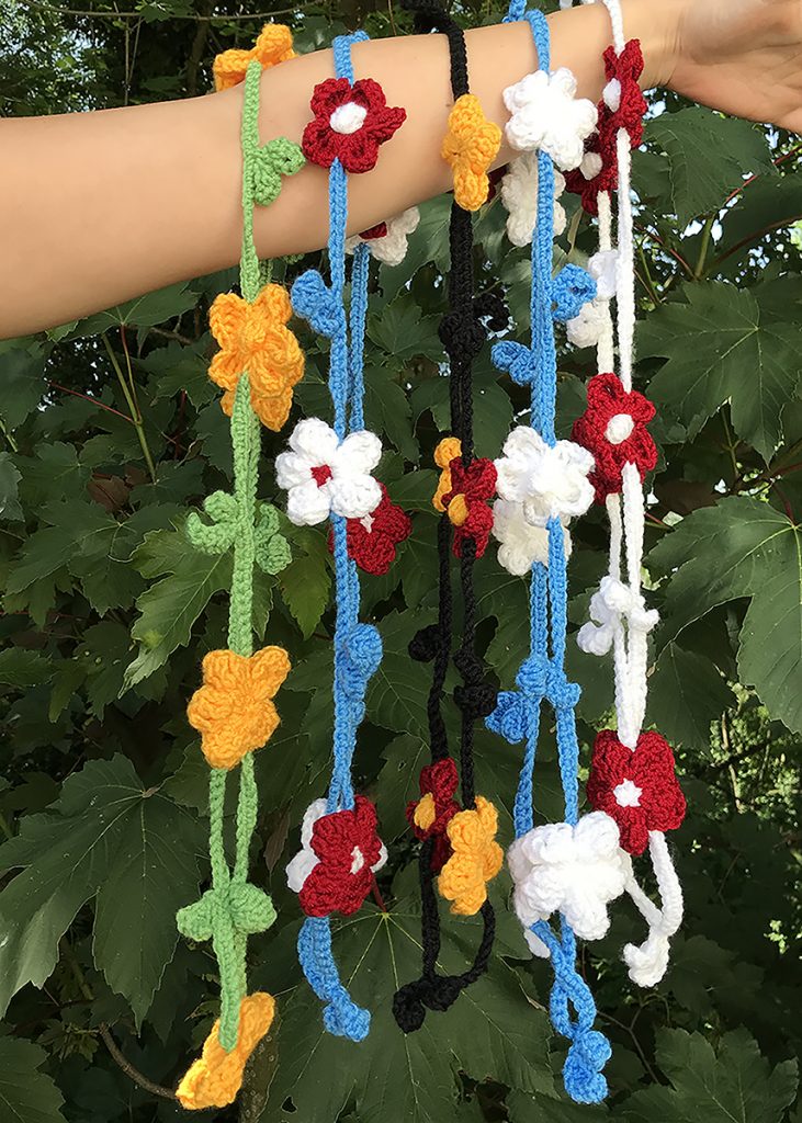 Free Crochet Pattern for a Flower Chain